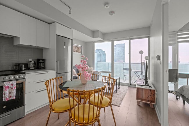 Photo - 531A Yonge St Unité SI ID1463260P