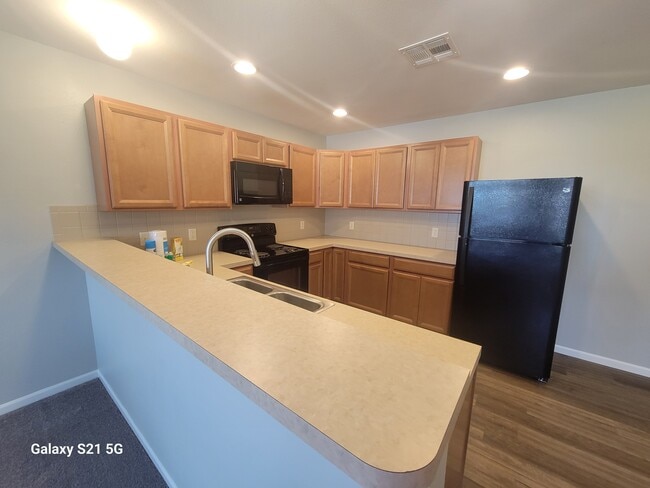 Kitchen - Cottonwood Crossing