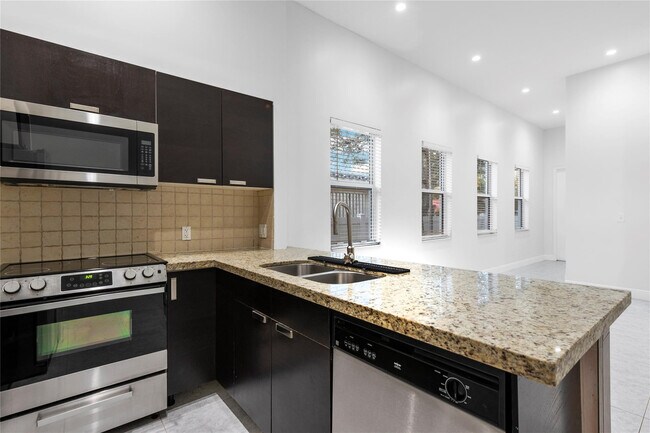 Photo - 316 SW 16th St