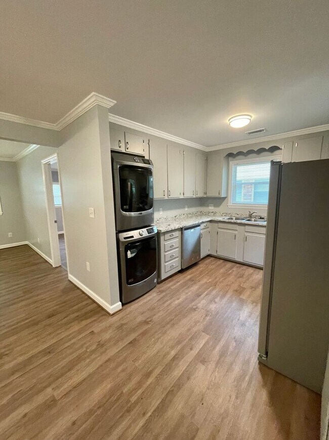 Photo - For Rent – Beautifully Renovated 3 Bedroom, 2 Bathroom Home