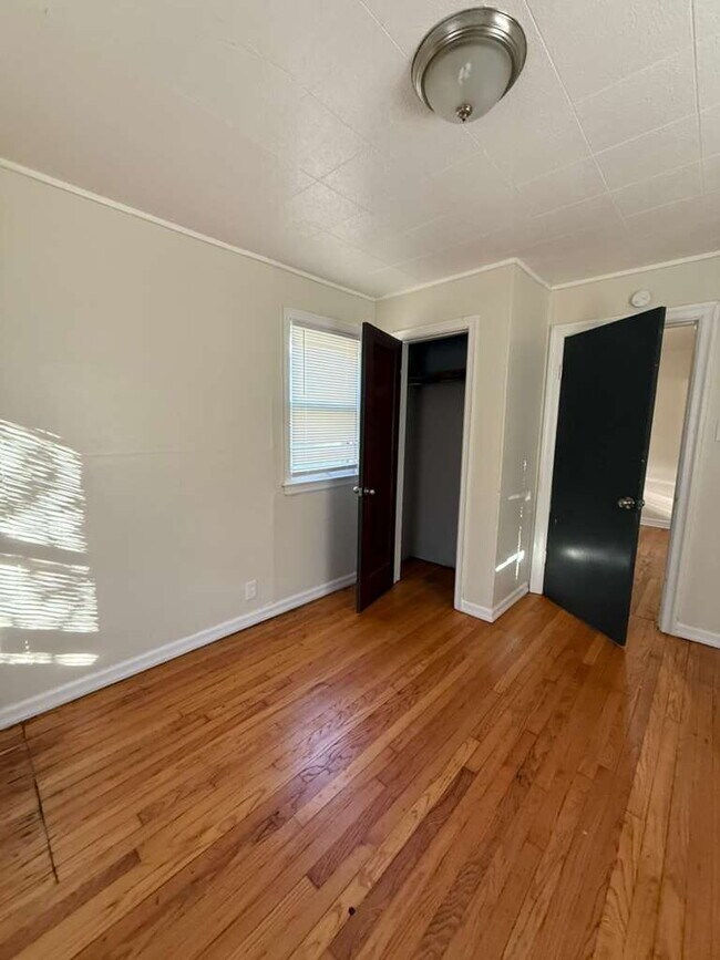 Photo - 10045 Dorothy Ave