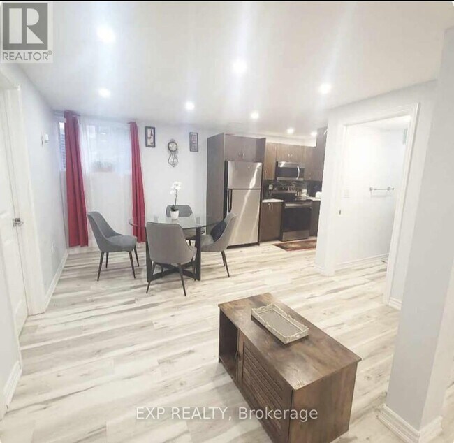 Photo - 267 Bethune Ave