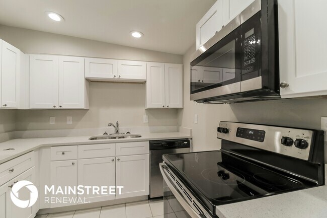 Photo - 560 Georgia Ave