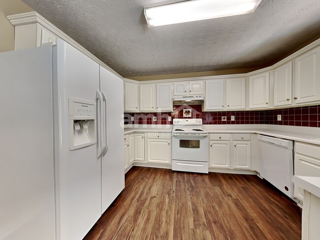 Photo - 4160 Lenox Park Dr