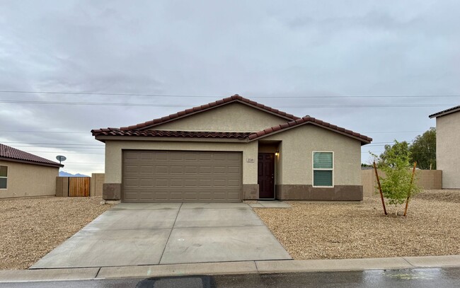 NICE FORT MOHAVE HOME - NICE FORT MOHAVE HOME