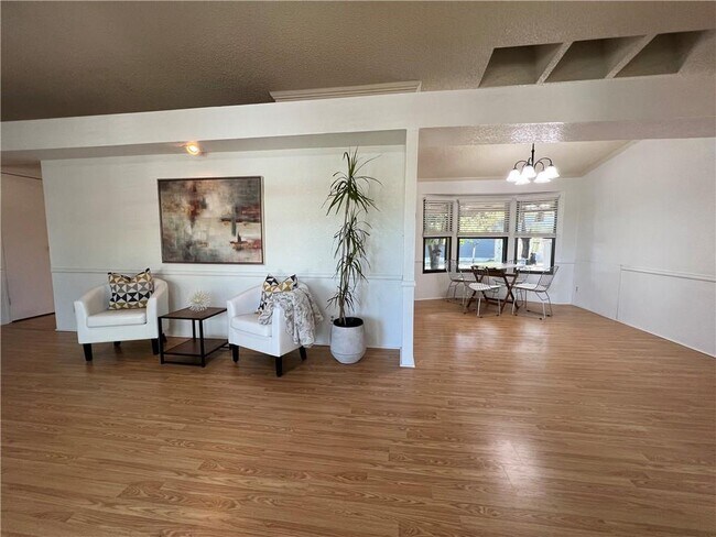 Photo - 1345 Lakeshore Dr