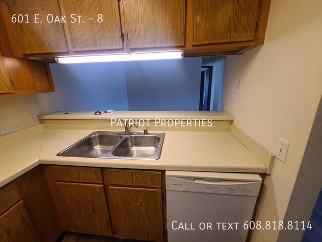 Photo - 601 E Oak St Unit 8