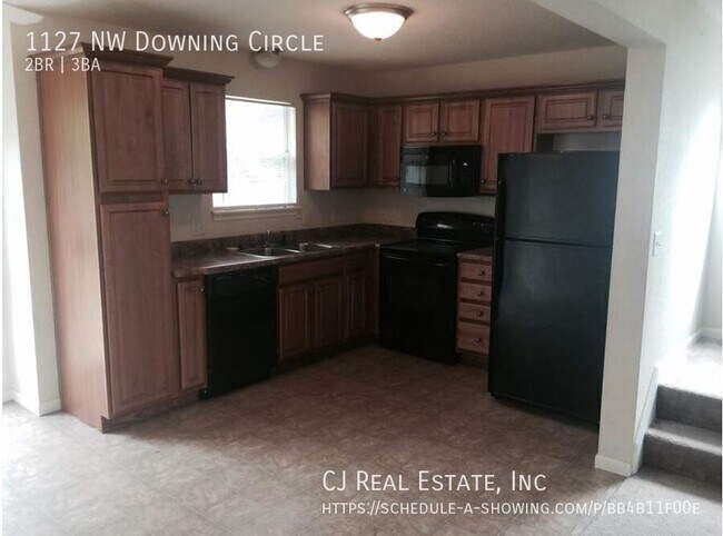 Photo - 1127 NW Downing Cir