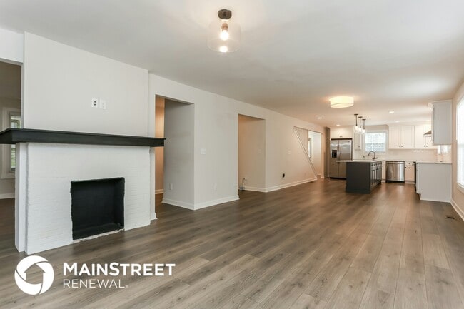 Photo - 1252 Portland Ave SE