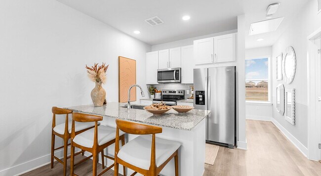 Photo - 3205 Westinghouse Rd