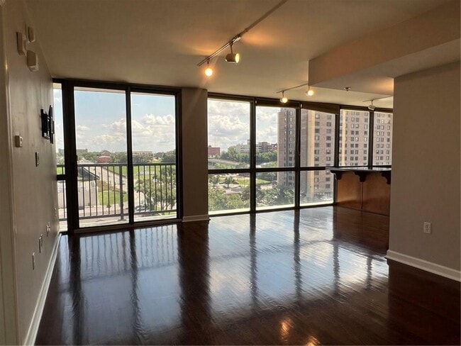 Photo - 600 Admiral Blvd Unit 1104