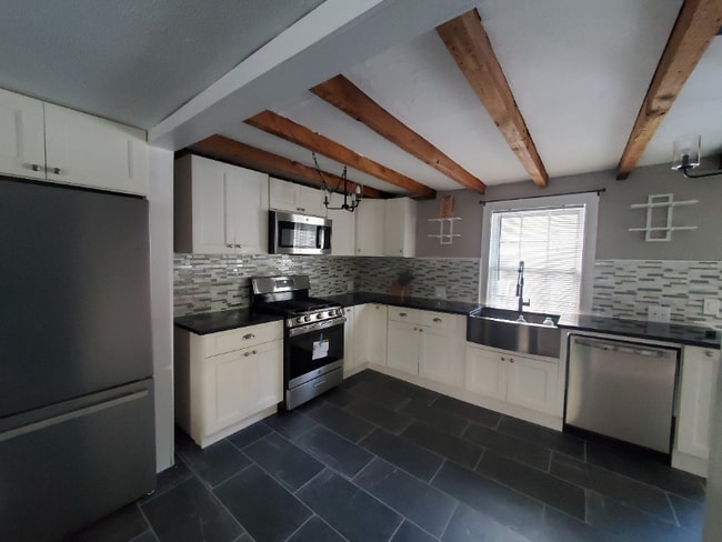 Photo - 3 Clinton St