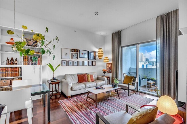 Photo - 36 NW 6th Ave Unit TS-8