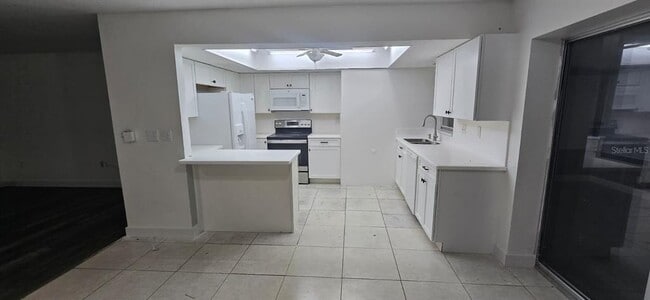 Photo - 526 Reading St NW