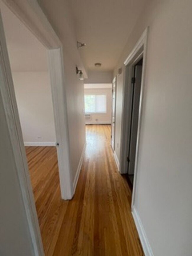 Photo - Salem Village Apartments LLC Unit 12C