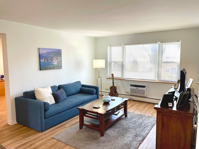 Photo - 1539 Park Ave Unit 2n