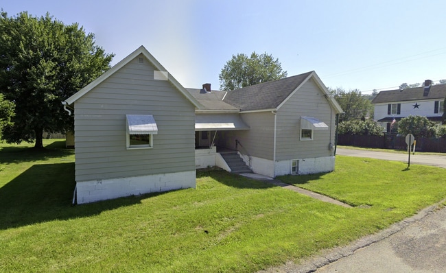 Building Photo - 385 Hallam Ave