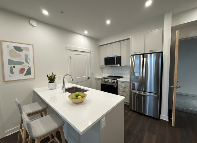 Photo - 5382-200 200 St