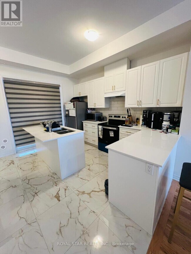 Photo - 73 Inverary Cres