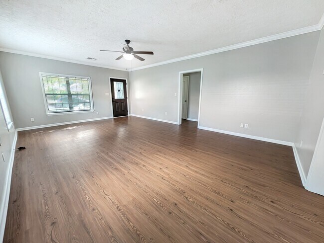 Photo - 1006 Cedar St