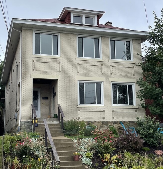 Building Photo - Mattern Unit A-Lower Rental
