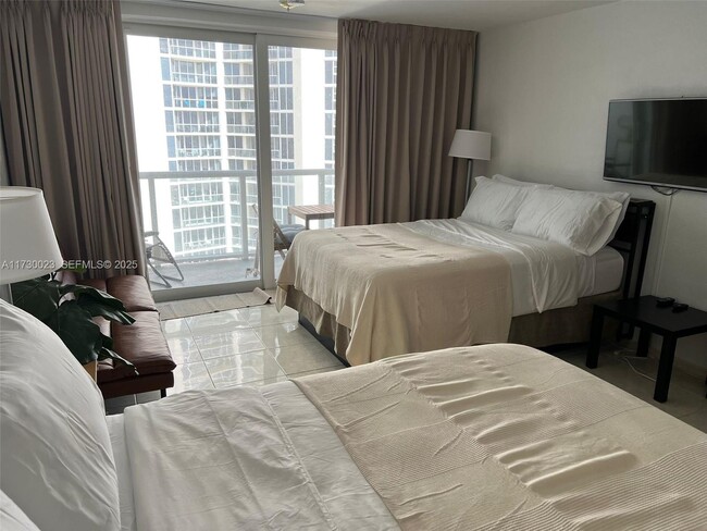 Photo - 19201 Collins Ave Unit 1025