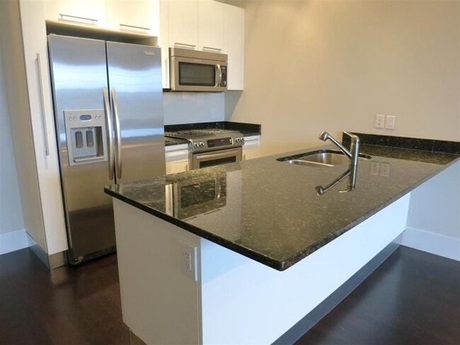 Photo - 154 W 2nd St Unit 313