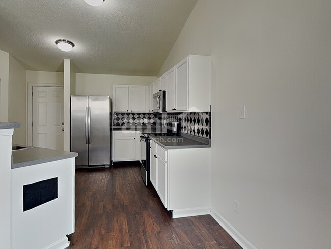 Photo - 5624 Grassy Bank Dr