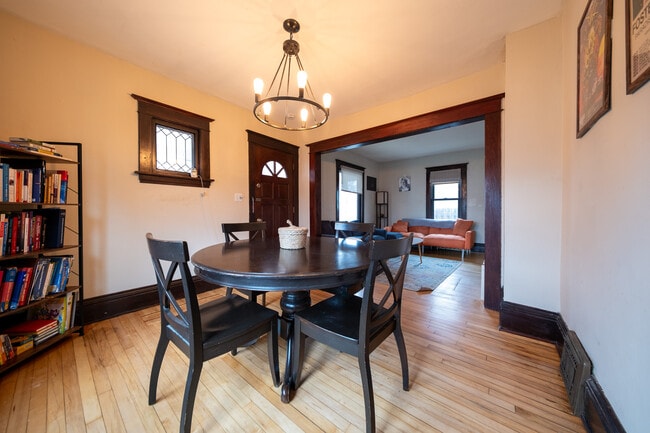 Photo - 2601 E 38th St