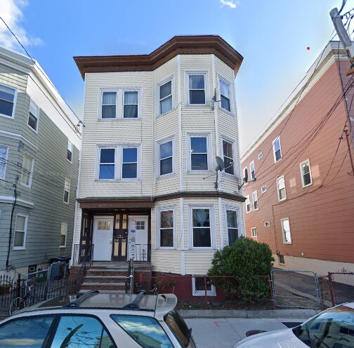 Photo - 376 Prospect St Apartments Unit 2