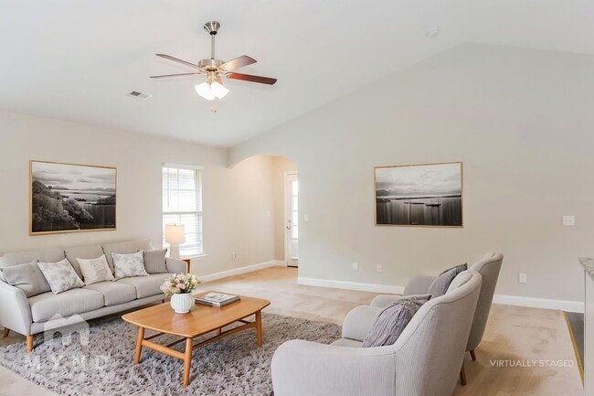 Photo - 136 Pitts Griffin Drive