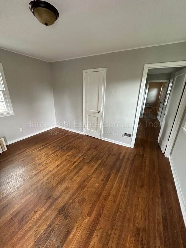 Photo - 1403 Underwood Ave