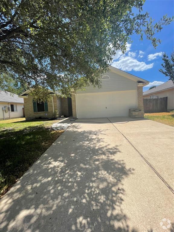 Building Photo - 3826 Westfield Dr Rental