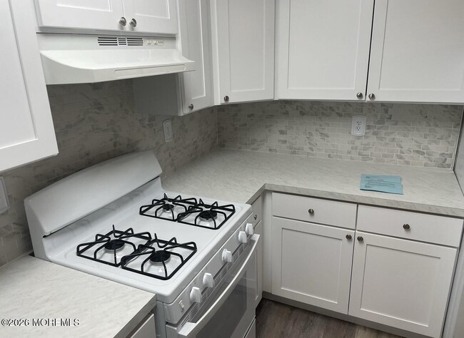 Photo - 2428 Bridge Ave Unit Apt. 205