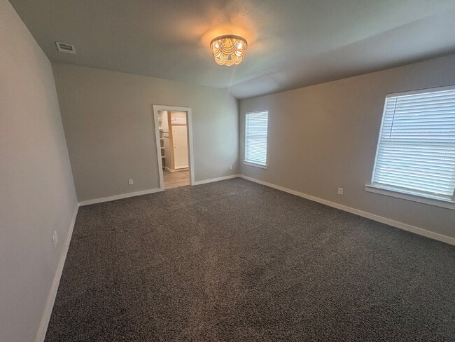 Photo - * MOVE IN SPECIAL * Beautiful 4 Bedroom 2 Bath Home in Wollforth!