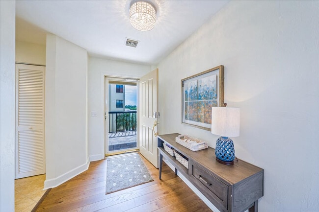 Photo - 7008 Pelican Bay Blvd Unidad ID1226381P