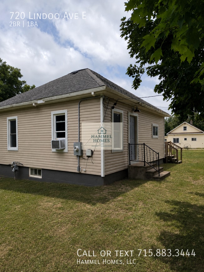 Photo - 720 Lindoo Ave E