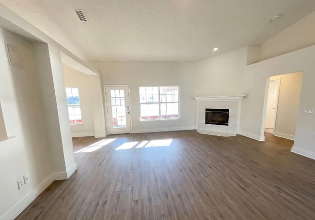 Photo - 976 Tammy Cove Ln