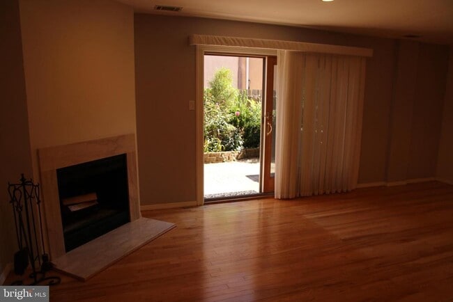 Photo - 769 N Ringgold St