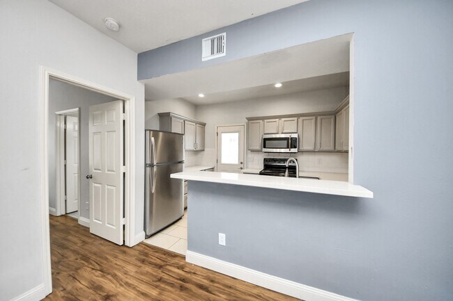 Photo - 3738 Lehall St