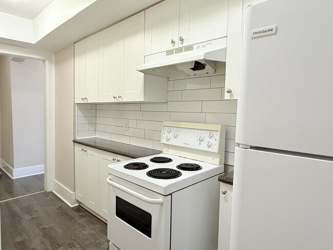 Photo - 524 Pitt St W Unit 403