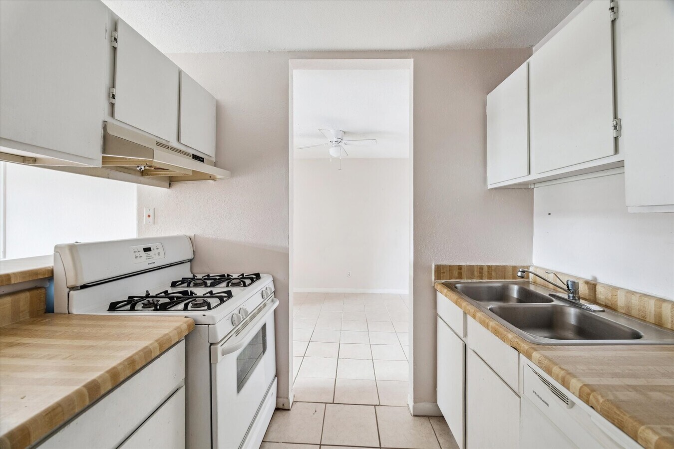 Photo - 1014 Graham Dr Unit B3