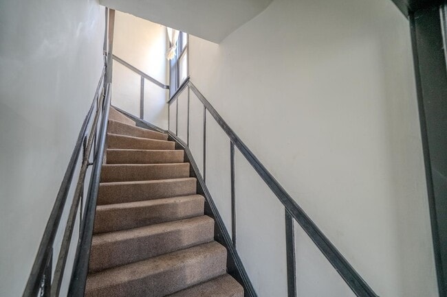 Photo - 7916 S Throop St