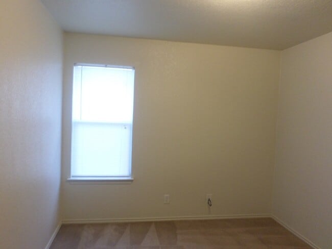 Photo - 3804 Joshua Taylor Dr