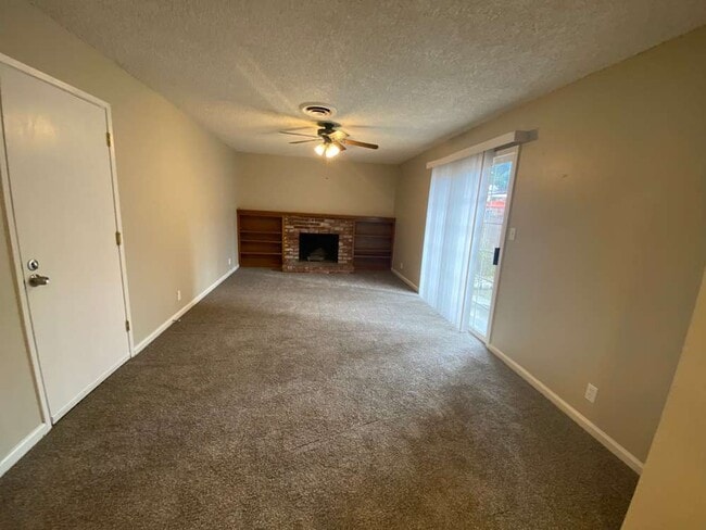 Photo - 1602 Oak Chase Ct