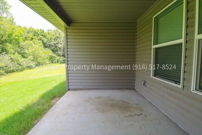 Photo - Beautifully Updated 4Bed/2Bath Home, Backs Up to Greenbelt!