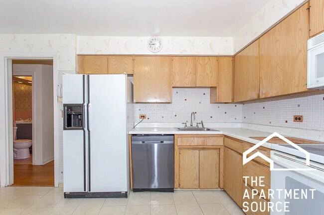 Photo - 7407 N California Ave Unit H