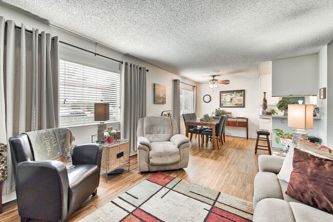 Photo - Balboa Plaza