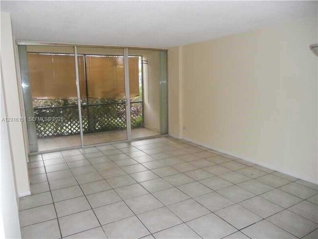 Photo - 119 Royal Pk Dr Unit 1E