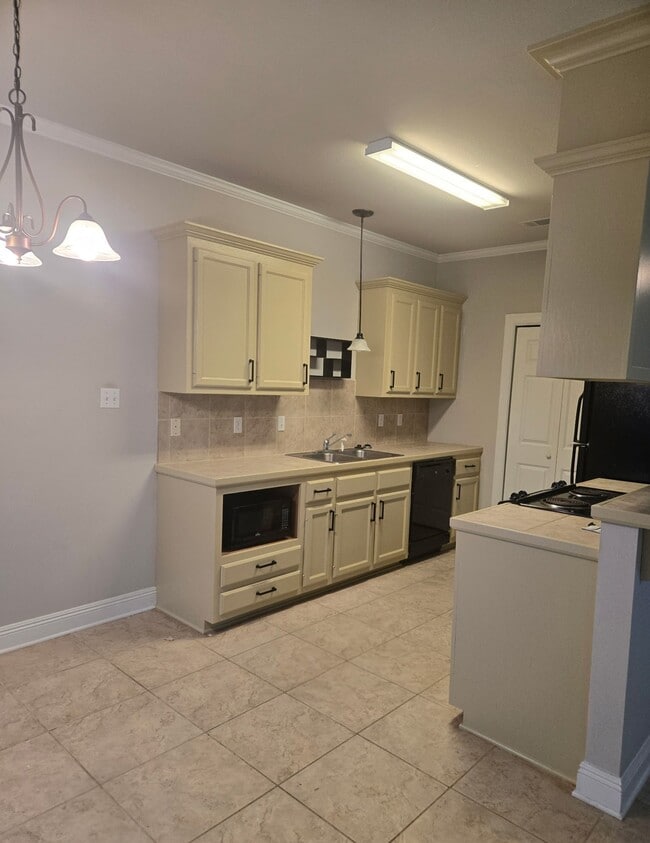 Photo - 818 Meadow Bend Dr Unit APT G.